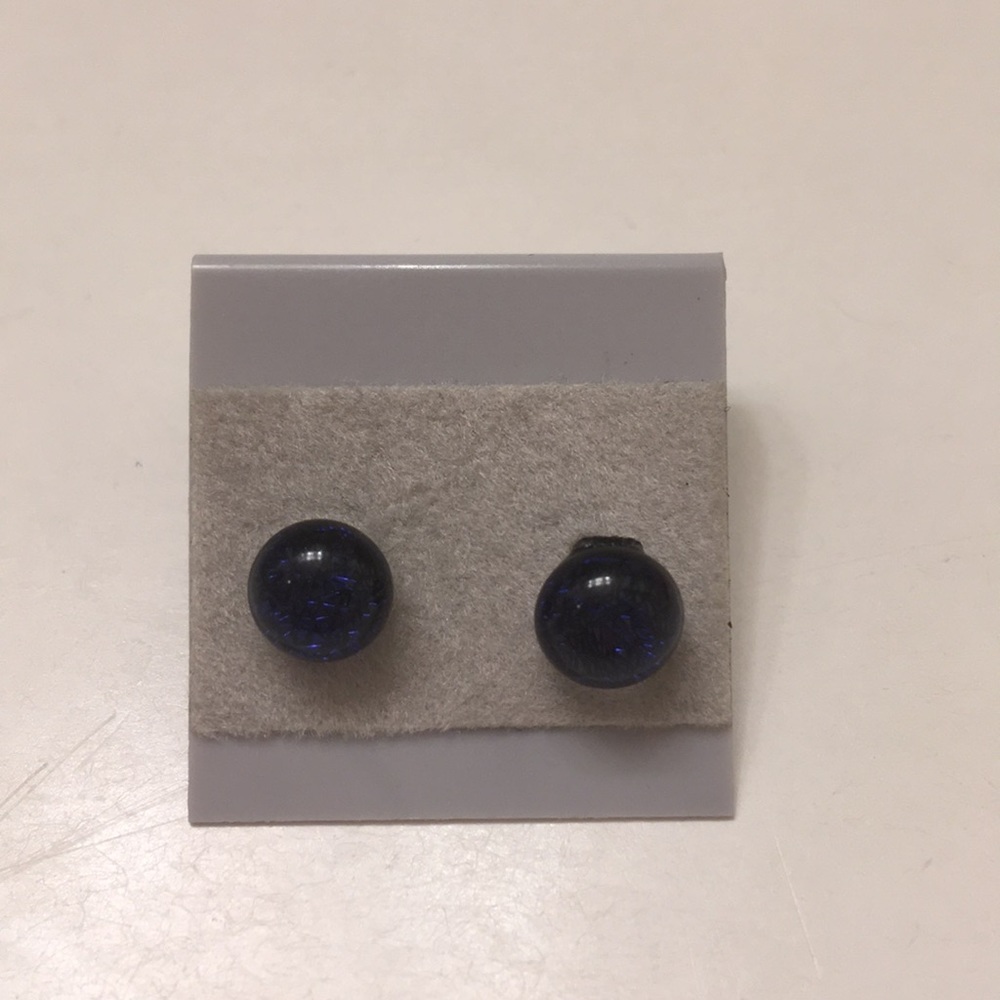 Sparkle studs